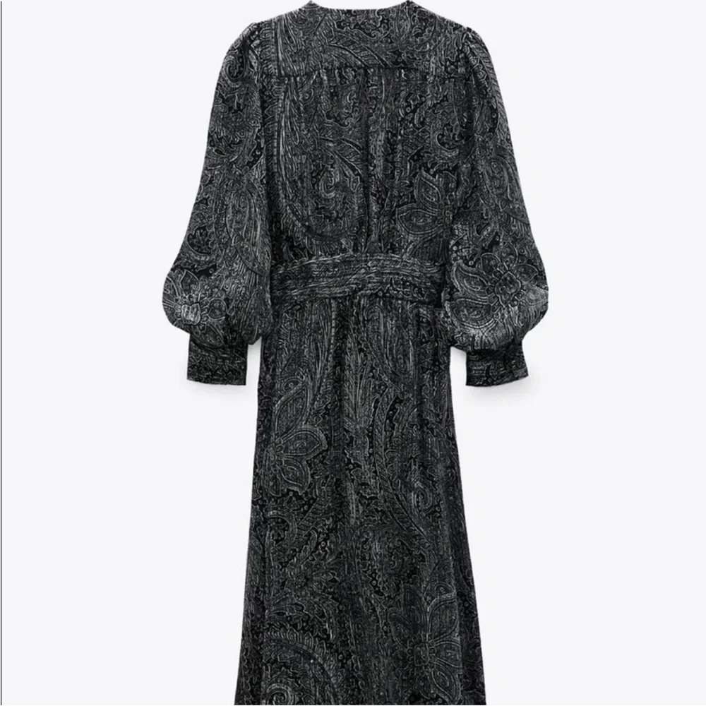 Zara Black and Gray Paisley Wrap Maxi Dress Size small - Picture 4 of 6